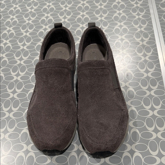 Easy Spirit Women’s Suede Loafers - Dark Gray. - Picture 1 of 9